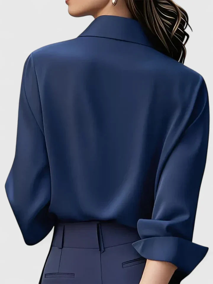Hazel | Camisa abotonada con tapeta oculta