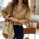 Blouse boutonnée à col pour femme