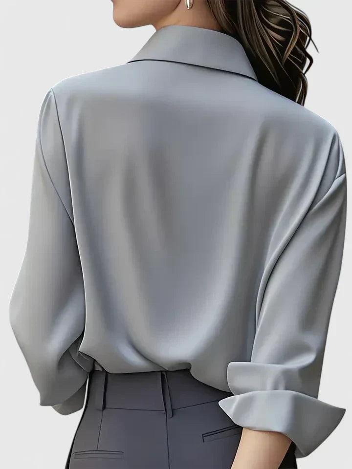 Hazel | Camisa abotonada con tapeta oculta